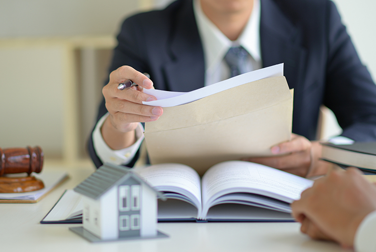 Is Hiring A Conveyancing Solicitor Really Worth Spending Money?